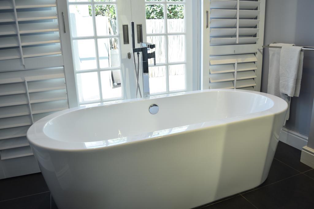 Three-Bedroom Villa Pool – 10 Loader Street