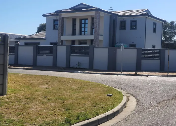 Cheap hotel: Elmed Guest House