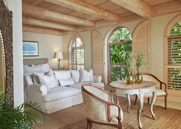 Villa Del Mar: Luxurious Sea View Suite in Bantry Bay