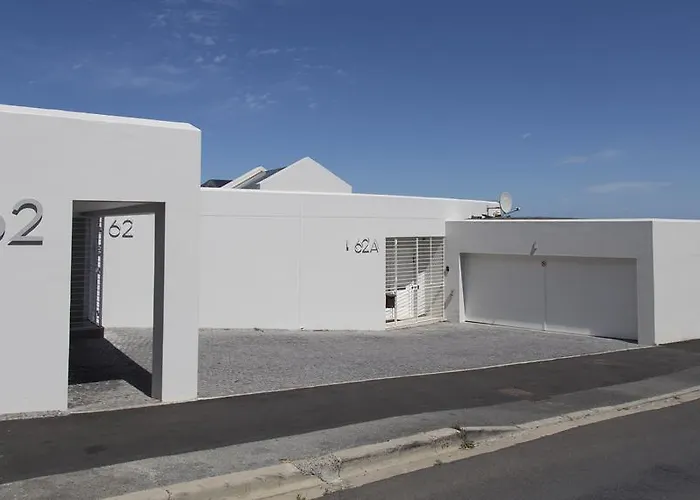 62 Camps Bay